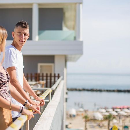 Hotel Augusta Bellaria-Igea Marina Esterno foto