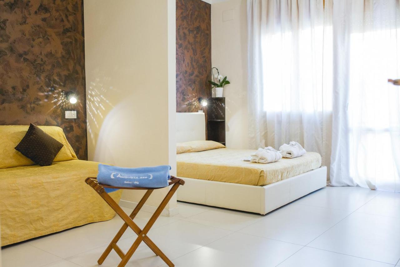 Hotel Augusta Bellaria-Igea Marina Esterno foto