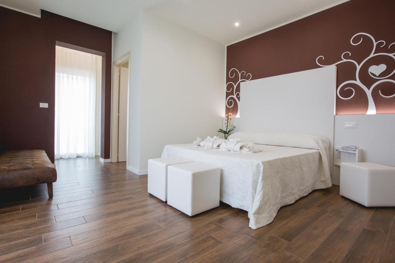 Hotel Augusta Bellaria-Igea Marina Esterno foto